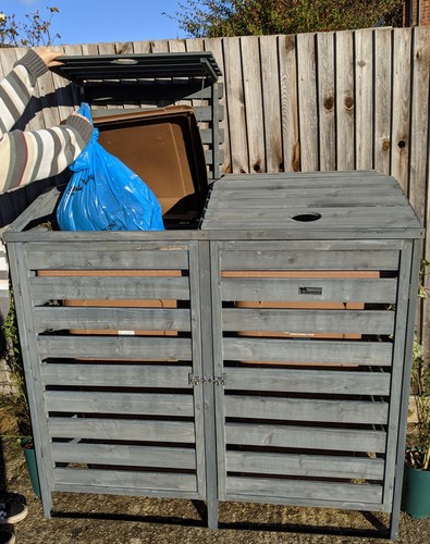 Double wheelie bin - wheelie,
